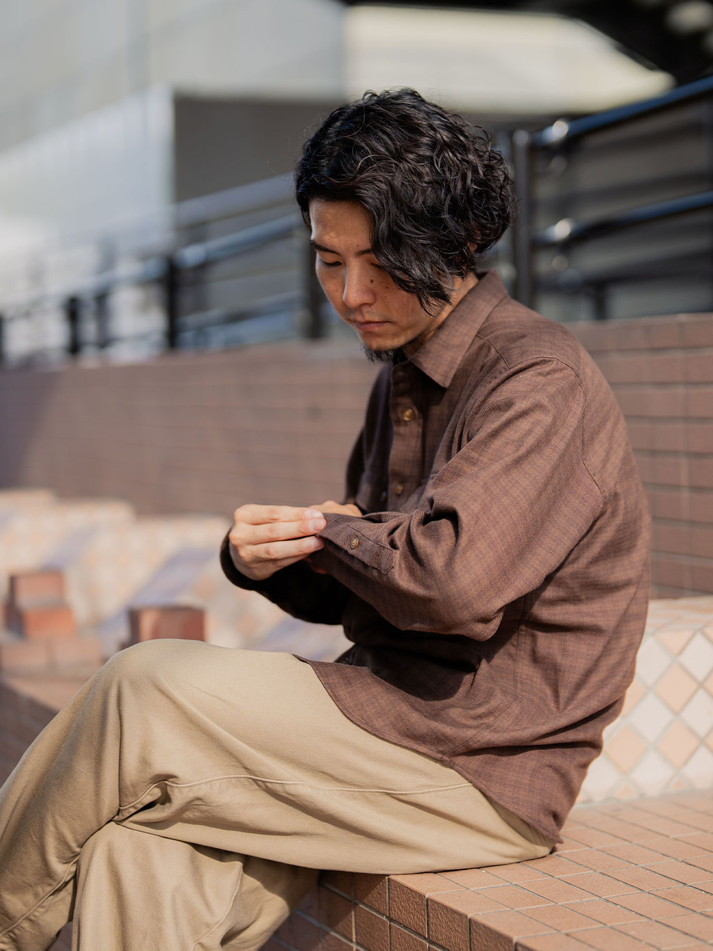 TSシャドーチェックシャツ着用