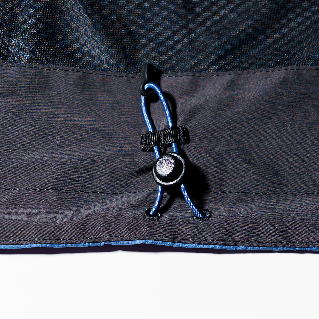 ネストシェルジャケット